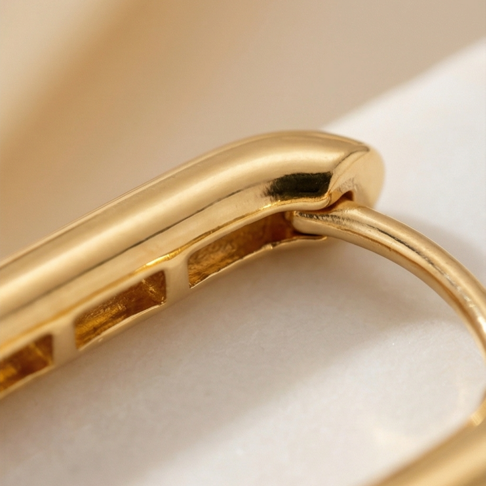 22 AYAR ÖZEL ÜRETİM DİKDÖRTGEN MODEL ALTIN KÜPE