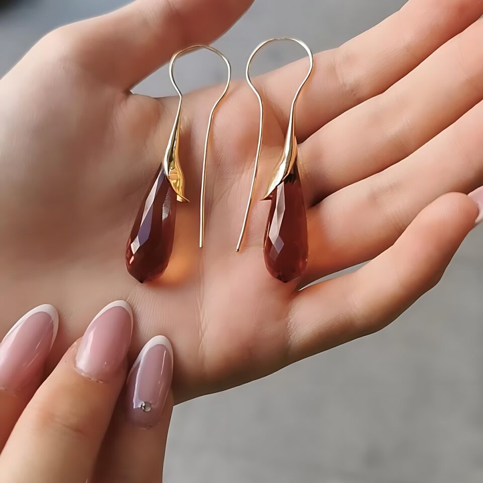 14 AYAR SULTANİT TAŞLI LALE MODEL ÖZEL TASARIM ALTIN KÜPE