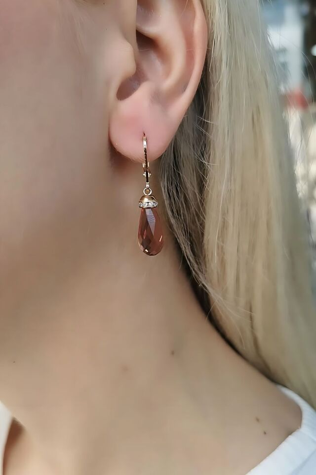 14 AYAR SULTANİT TAŞLI ÖZEL TASARIM ALTIN KÜPE