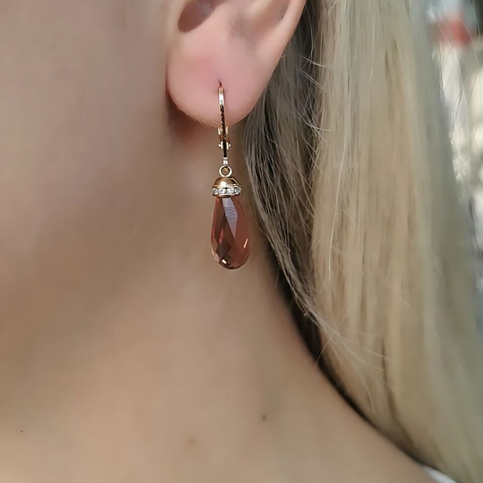 14 AYAR SULTANİT TAŞLI ÖZEL TASARIM ALTIN KÜPE