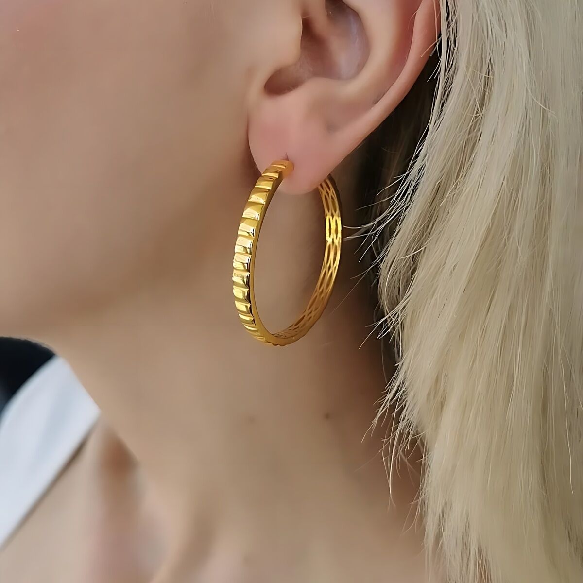 22 AYAR ÖZEL TASARIM HALKA KÜPE