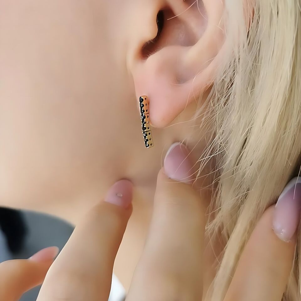 14 AYAR SİYAH TAŞLI SU YOLU KÜPE