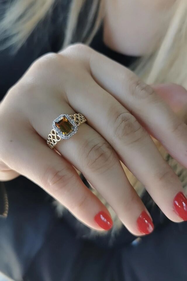 14 AYAR 0,95 CT SARI TOPAZ TAŞLI , 0,16 CT PIRLANTA TAŞLI ALTIN YÜZÜK 14