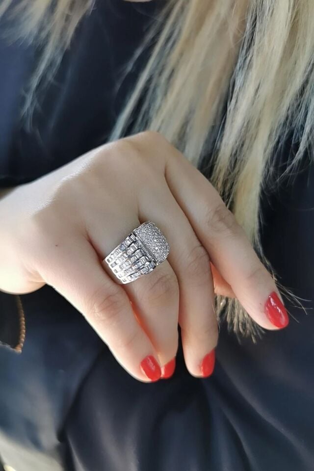 18 AYAR 1,73 CT G VS1 PIRLANTA TAŞLI İTALYAN ALTIN YÜZÜK 15