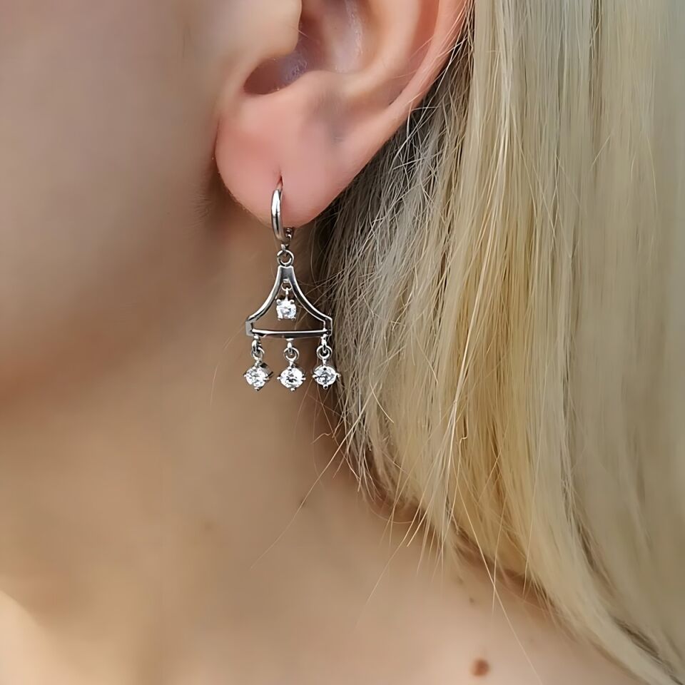 14 AYAR HALKA SALLANTILI FANTAZİ  BEYAZ ALTIN KÜPE