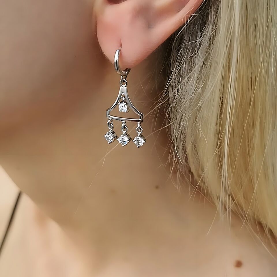 14 AYAR HALKA SALLANTILI FANTAZİ  BEYAZ ALTIN KÜPE