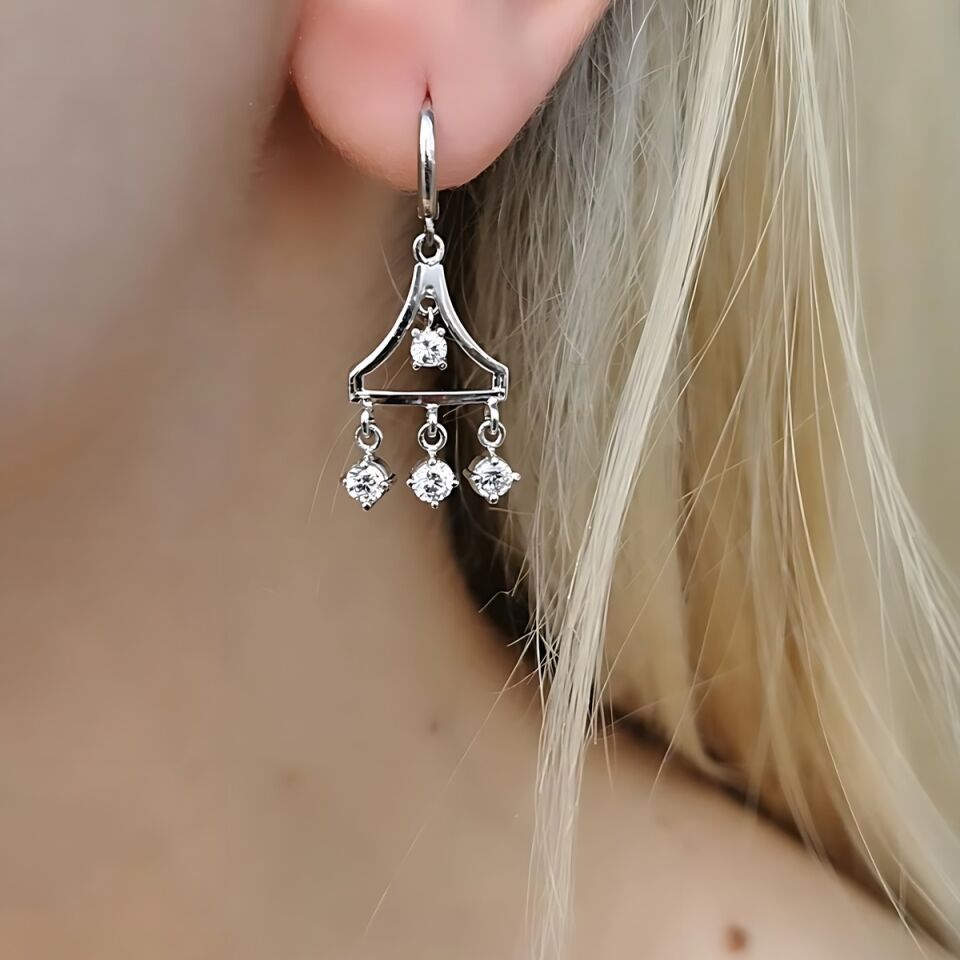 14 AYAR HALKA SALLANTILI FANTAZİ  BEYAZ ALTIN KÜPE