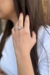 925 AYAR MÜCEVHER GÖRÜNÜMLÜ BAGET İTALYAN YÜZÜK 18