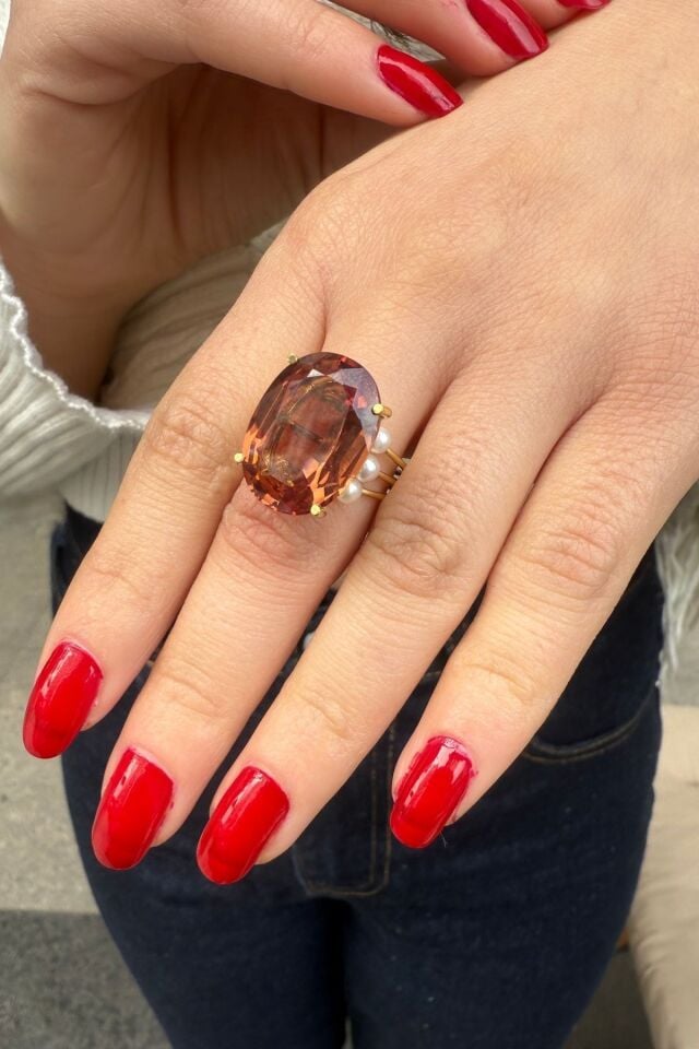 14 AYAR SULTANİT TAŞLI KENARLARI İNCİ DETAYLI ŞIK YÜZÜK