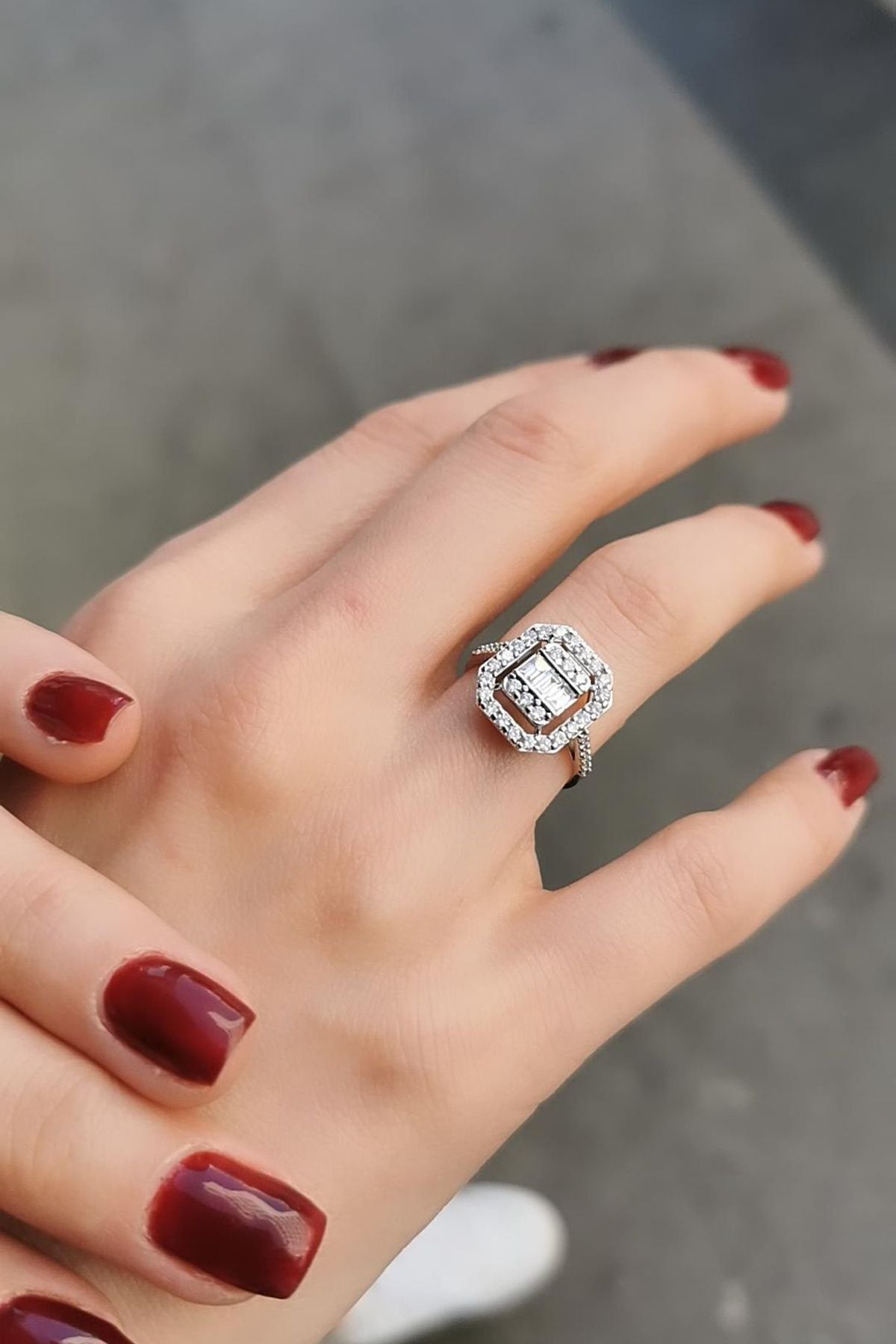 14 AYAR 0,85 CT E F  RENGİ BAGET YÜZÜK 15