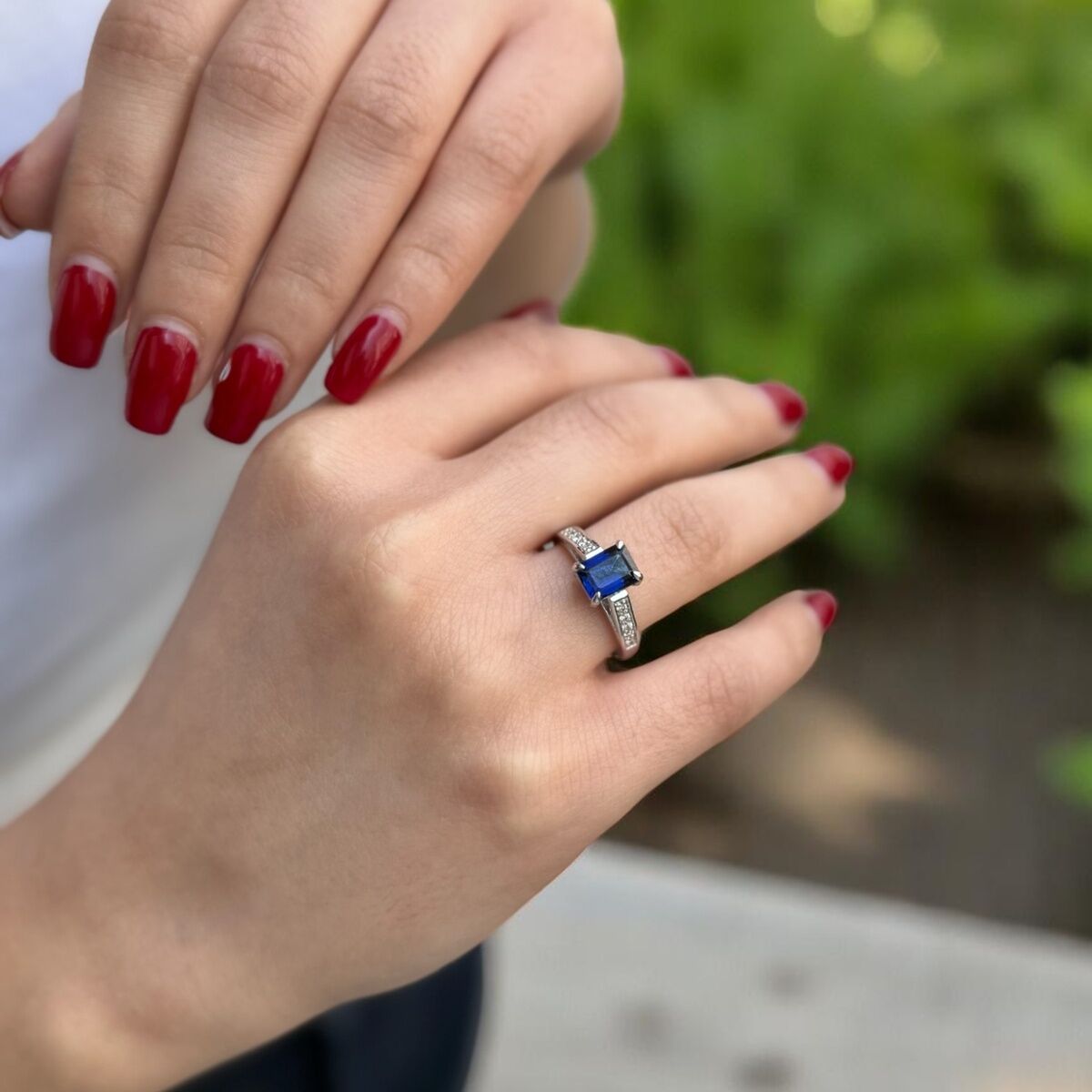 18 Ayar Safir Taşlı Pırlanta Yüzük