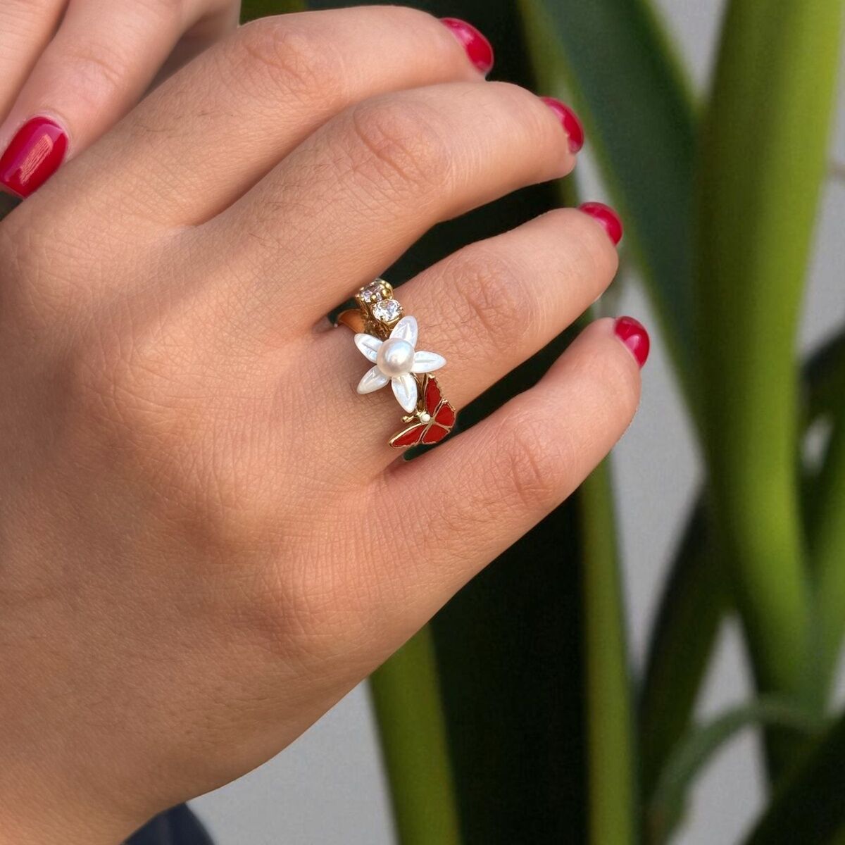 14 Ayar Mineli Ve Sedefli Incili Tasarım Altın Yüzük