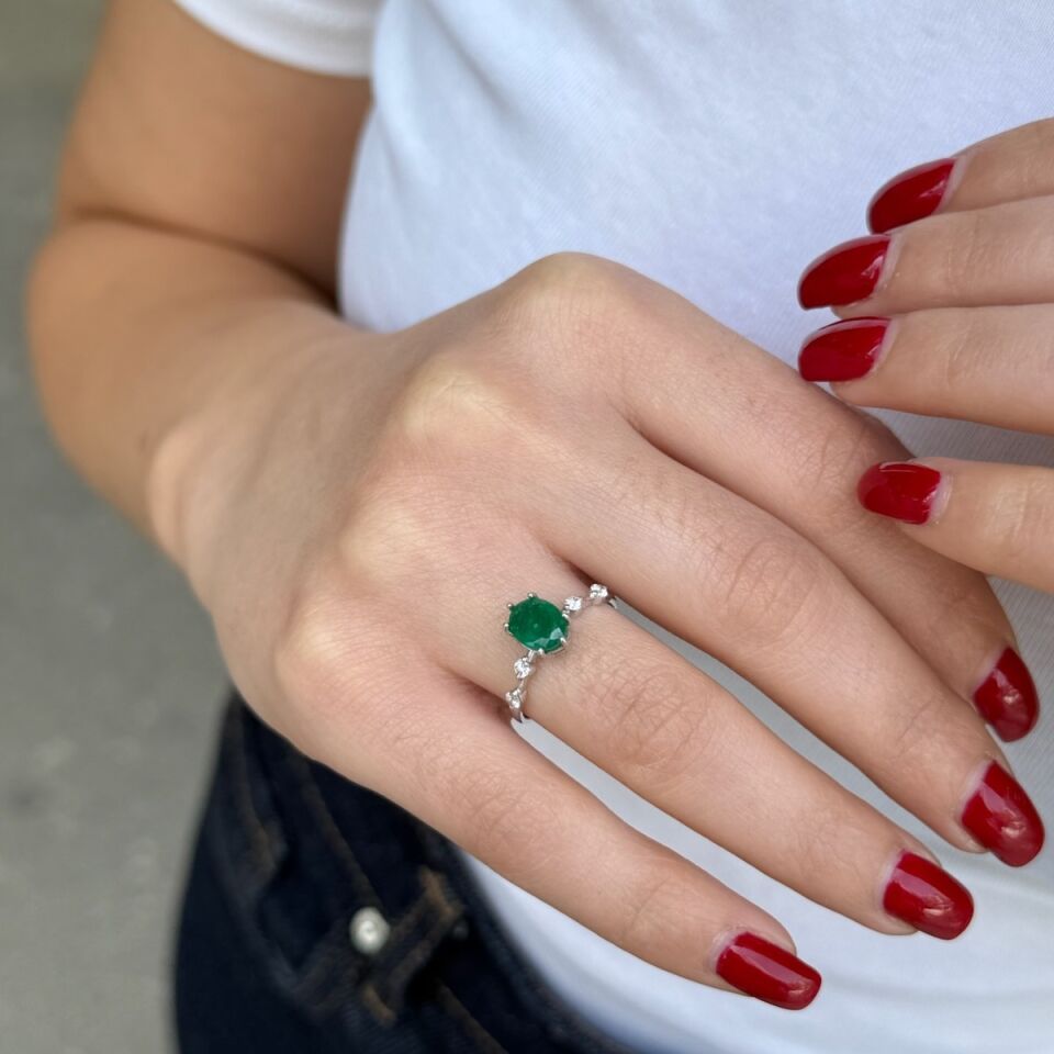 14 Ayar Zümrüt Taşlı Pırlanta Yüzük