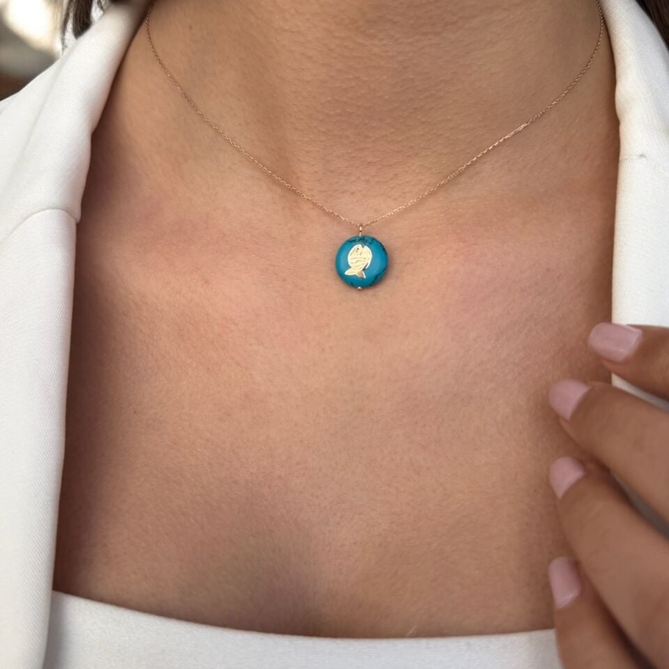 14 Ayar Rose Altın Üzerine Firuze Taşlı Üzeri Balık Detaylı Tasarım Altın Kolye