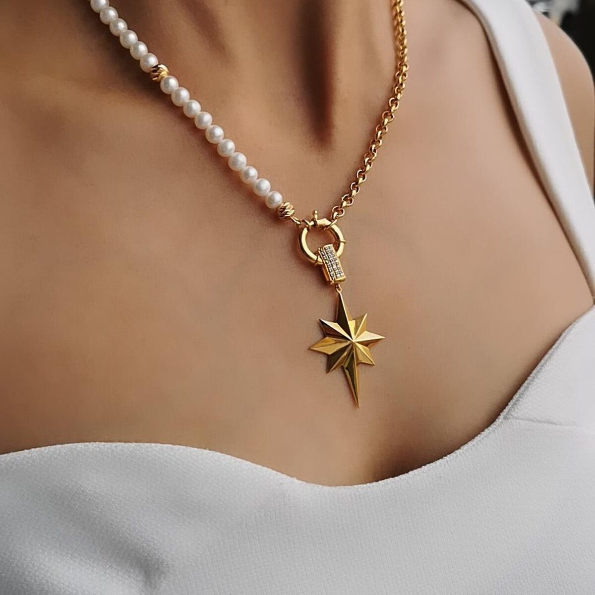 22 AYAR KUTUP YILDIZI UÇLU ÖZEL TASARIM İNCİLİ ALTIN KOLYE