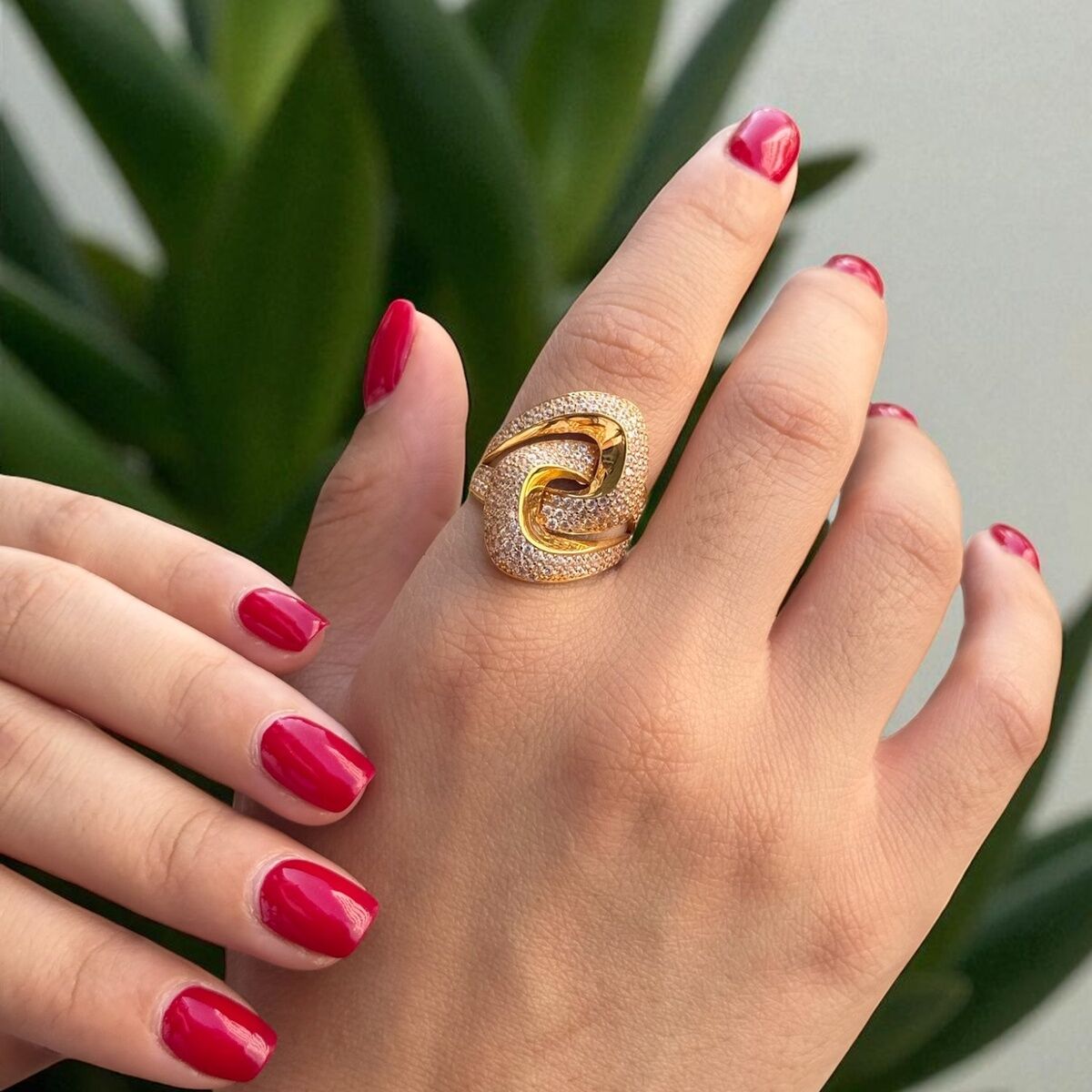 22 AYAR TAŞLI FANTAZİ ŞIK YÜZÜK