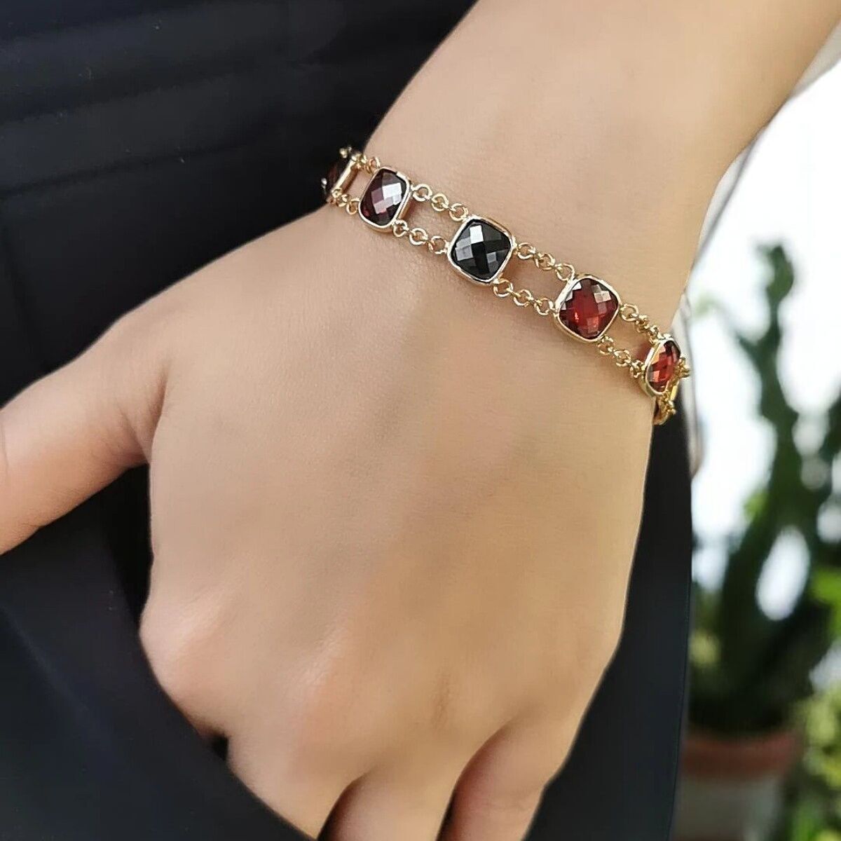 14 AYAR EL YAPIMI KRİSTAL KIRMIZI TAŞLI ALTIN BİLEKLİK