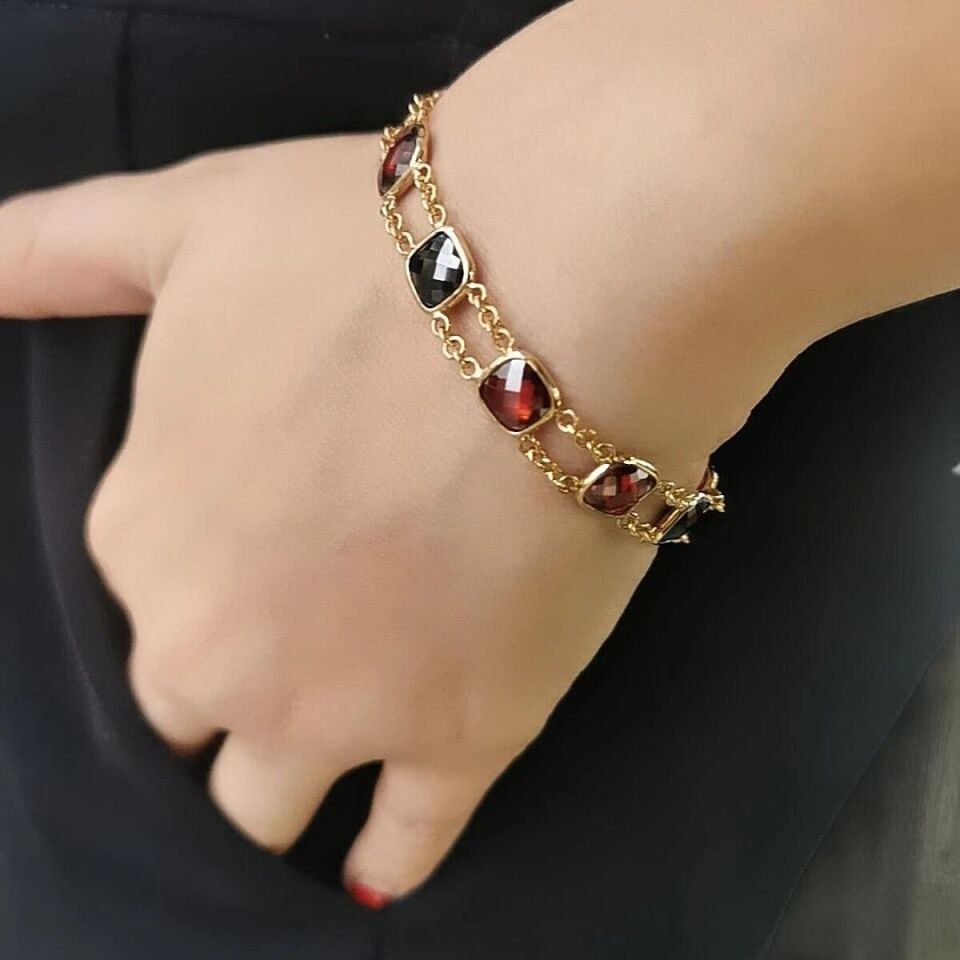 14 AYAR EL YAPIMI KRİSTAL KIRMIZI TAŞLI ALTIN BİLEKLİK