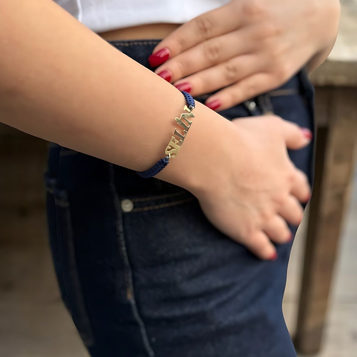 14 Ayar İsim Yazılı Lacivert İpli Altın Bileklik
