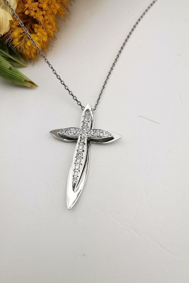 14 Ayar 0,22 Ct Pırlanta Taşlı Beyaz Altın Özel Tasarım Haç Kolye