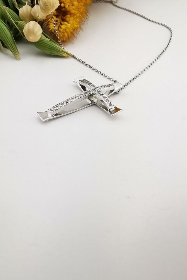 14 Ayar 0,22 Ct Beyaz Altın Pırlanta Taşlı Özel Tasarım Haç Kolye