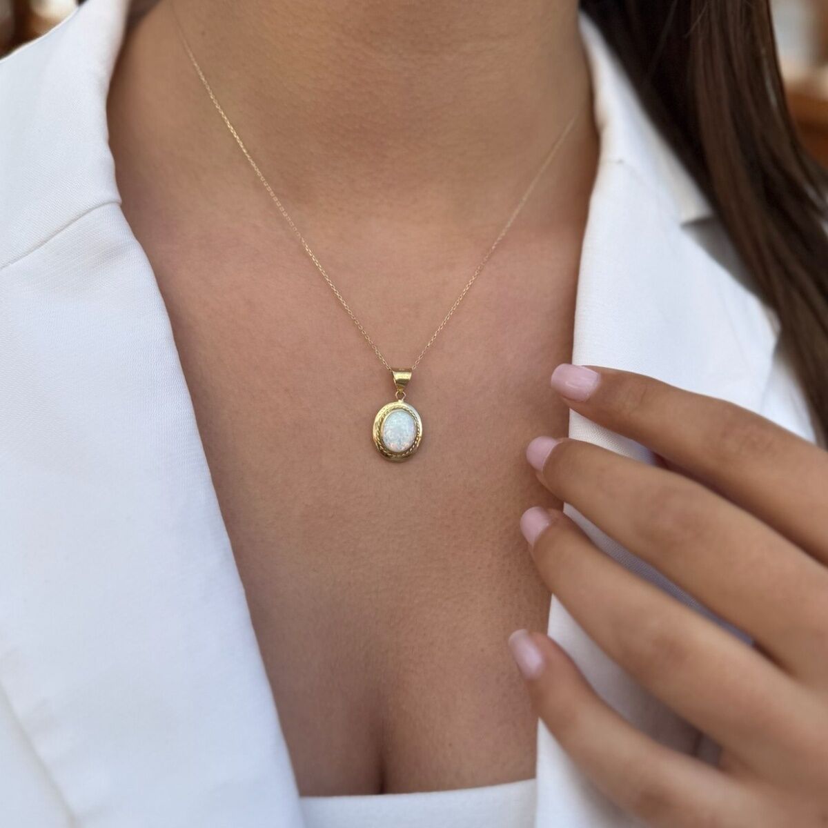 14 AYAR BEYAZ OPAL TAŞLI ALTIN KOLYE