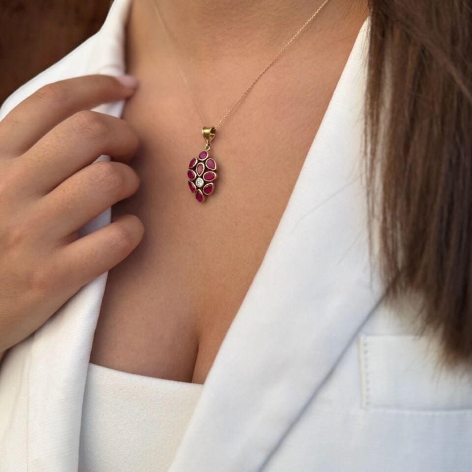 14 Ayar Kök Yakut Tasarım El Yapımı Altın Kolye