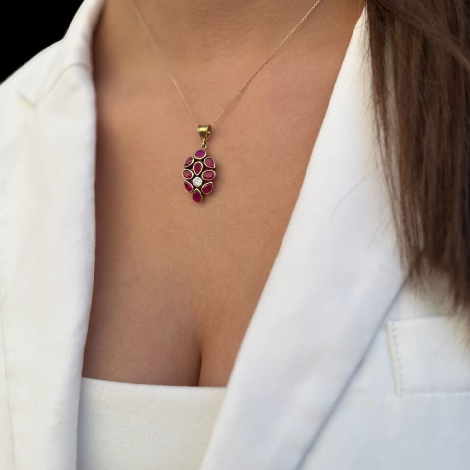 14 Ayar Kök Yakut Tasarım El Yapımı Altın Kolye