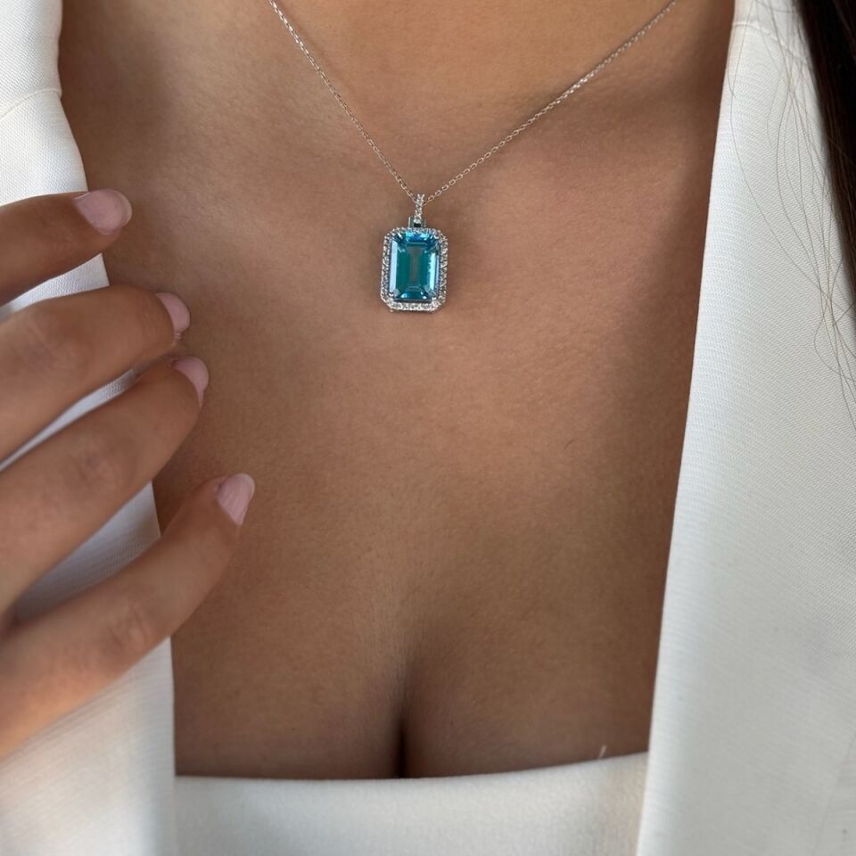 14 AYAR 12,48 CT AQUAMARİN TAŞLI 0,45 CT PIRLANTA TAŞLI BEYAZ ALTIN KOLYE