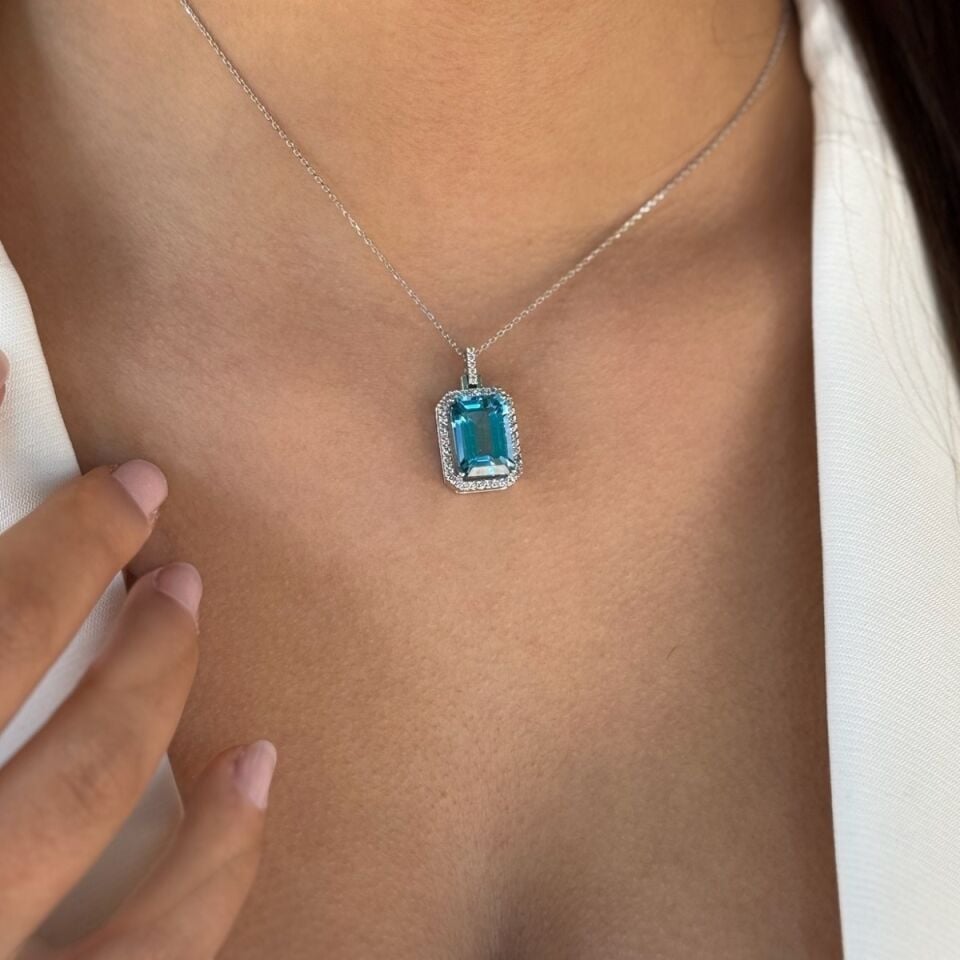 14 AYAR 12,48 CT AQUAMARİN TAŞLI 0,45 CT PIRLANTA TAŞLI BEYAZ ALTIN KOLYE