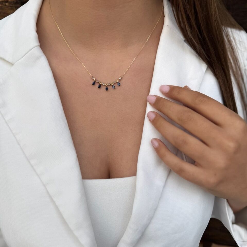 14 Ayar Üç Renk Dorika Toplu, Kristal Damla Safir Taşlı Altın Kolye