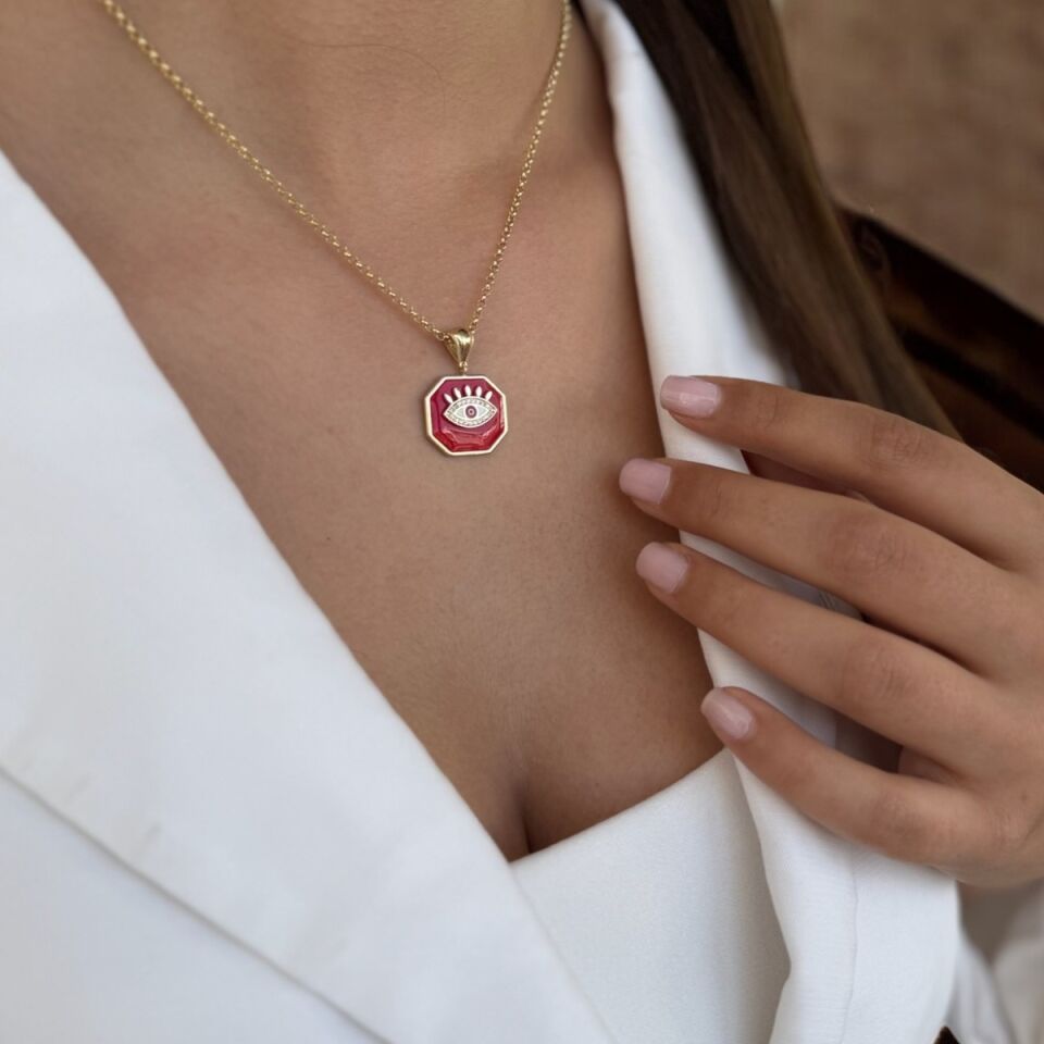 14 AYAR KIRMIZI MİNELİ GÖZ MADALYONLU ALTIN KOLYE