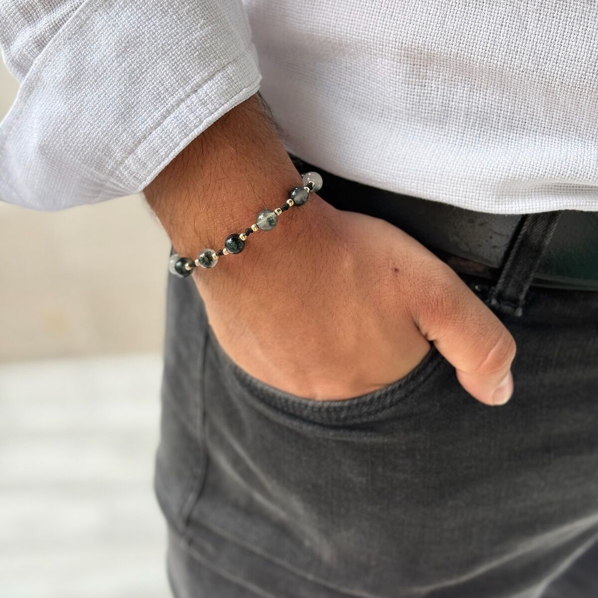 14 AYAR ÖZEL TASARIM YOSUNLU AKİK TAŞLI VE ALTIN TOPLU İP BİLEKLİK