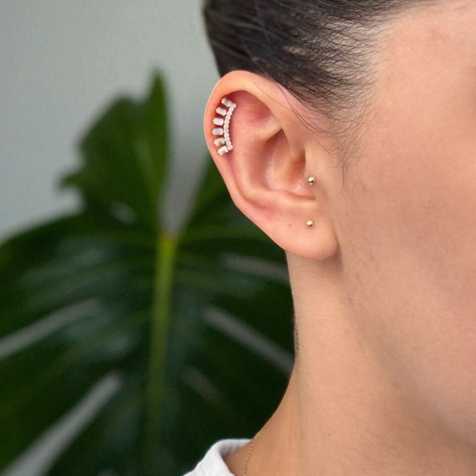 14 AYAR BAGET TAŞLI TRAGUS VE HELİX KÜPE