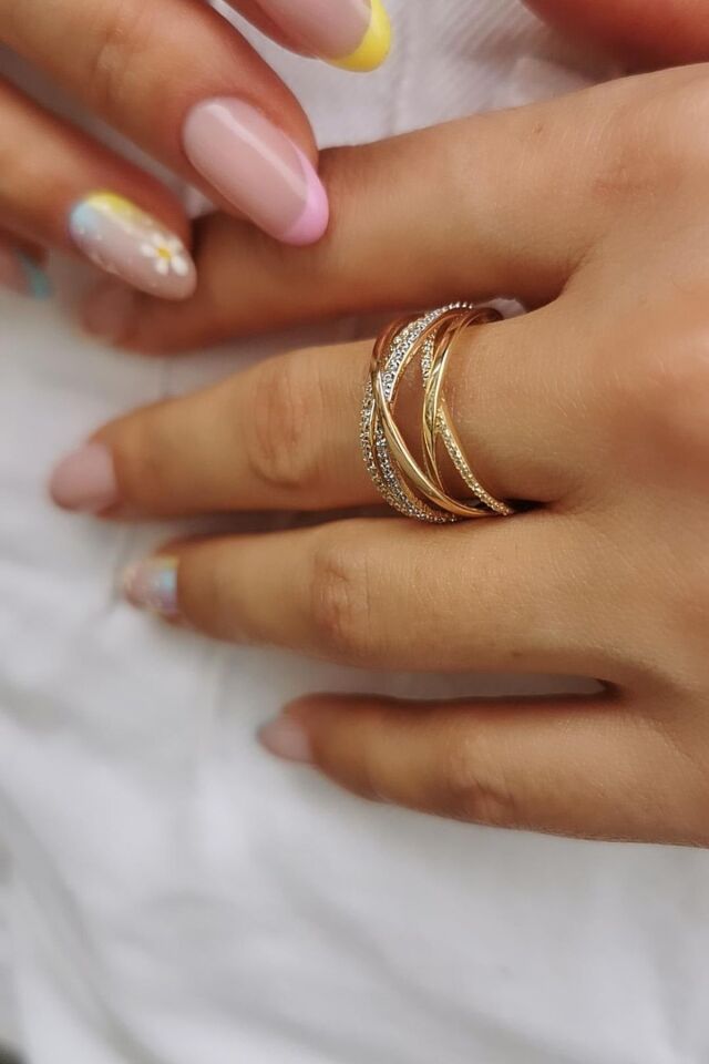 14 AYAR SARMAL MODEL İTALYAN TASARIM ALTIN YÜZÜK 18