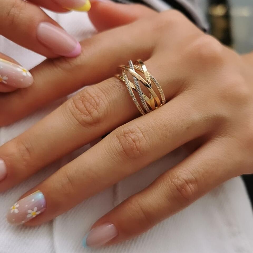 14 AYAR SARMAL MODEL İTALYAN TASARIM ALTIN YÜZÜK