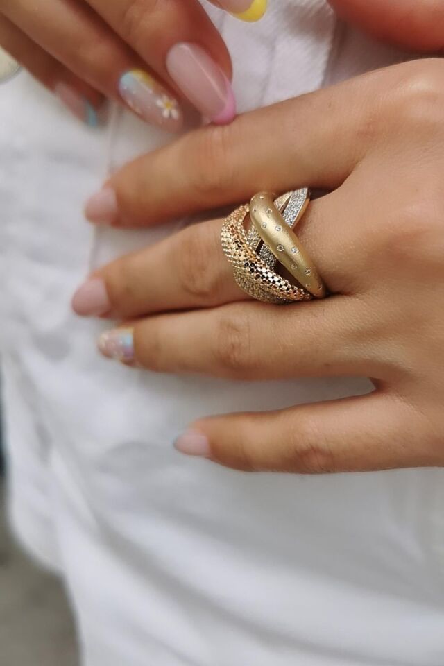 14 AYAR SARMAL MODEL İTALYAN TASARIM ALTIN YÜZÜK 18