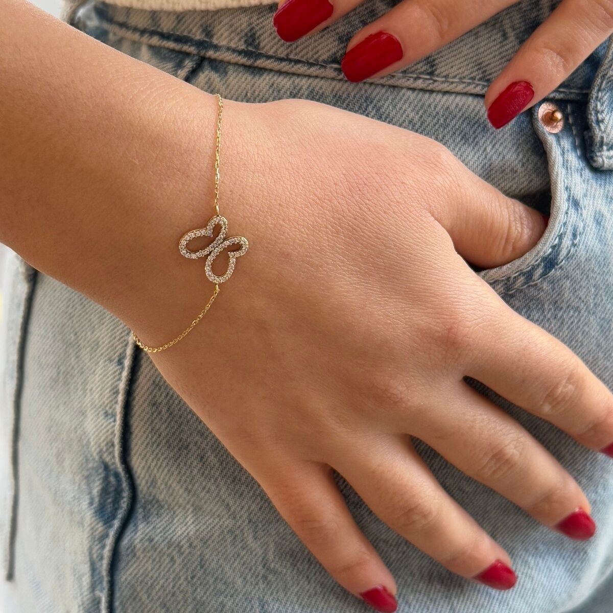 14 AYAR KELEBEK BİLEKLİK