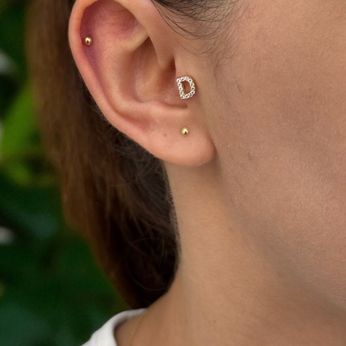 14 AYAR TAŞLI D HARFİ TRAGUS VE HELİX KÜPE