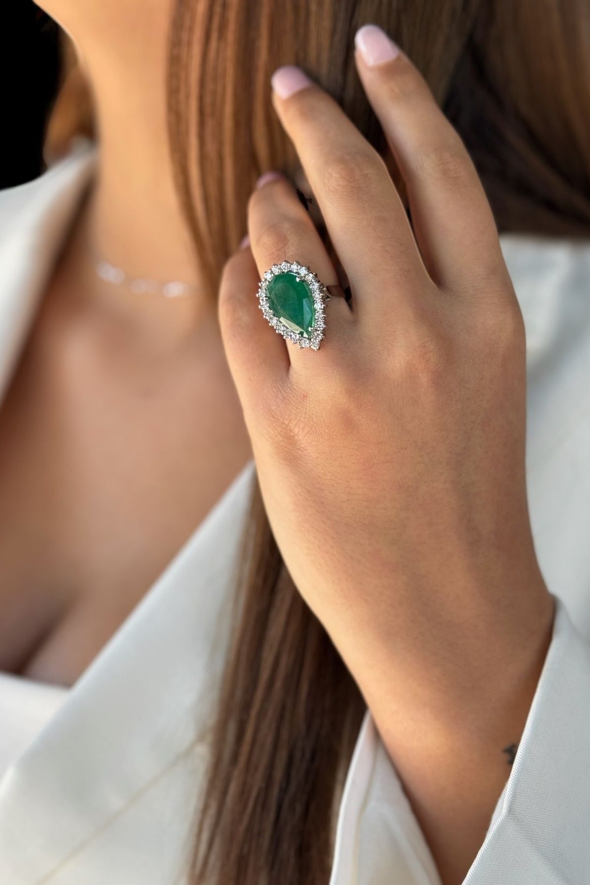 14 AYAR 6,74 CT DAMLA ZÜMRÜT TAŞLI 1,23 CT PIRLANTA TAŞLI YÜZÜK 17