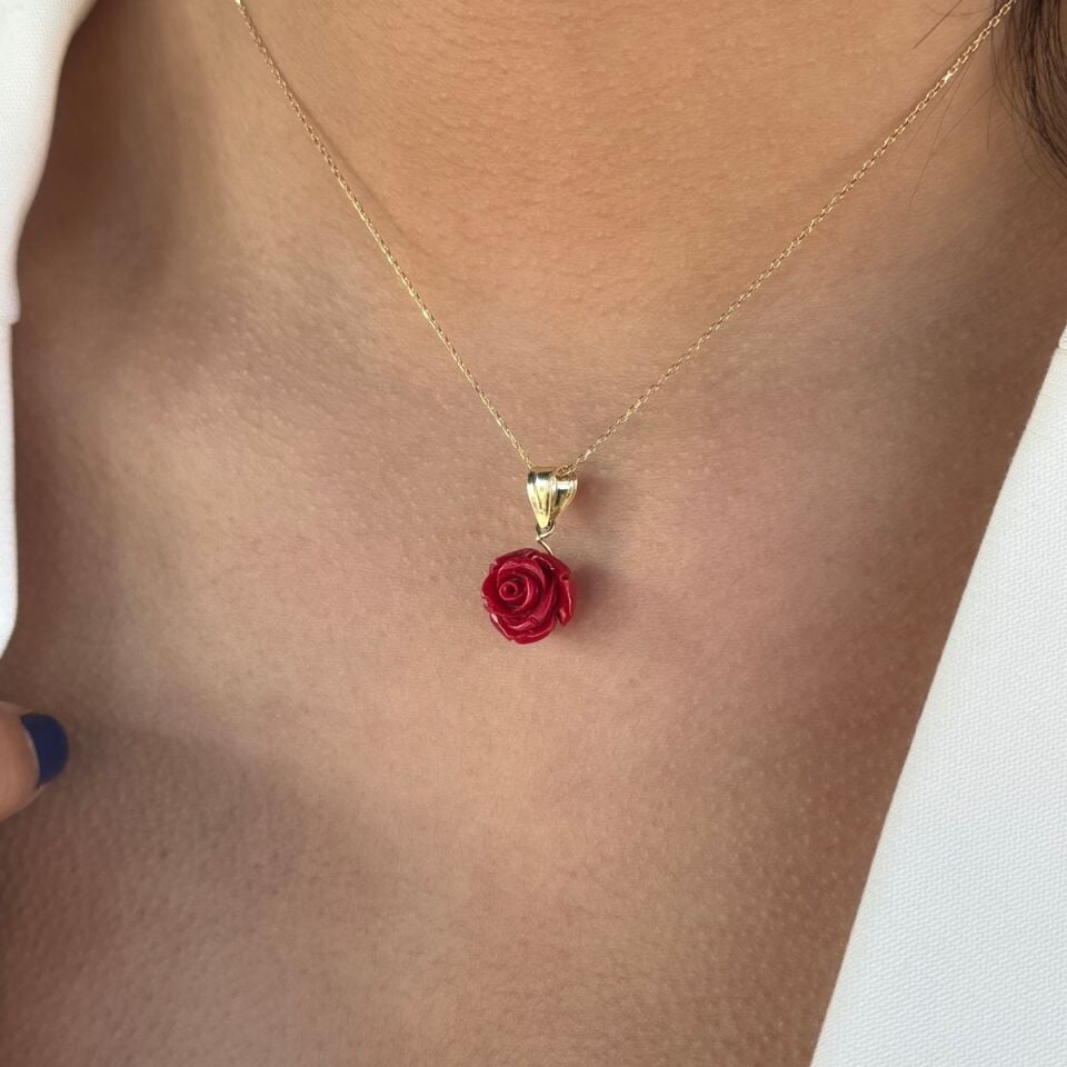 14 AYAR KIRMIZI GÜL ALTIN KOLYE