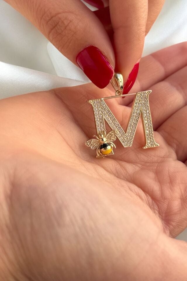 14 AYAR ARILI TAŞLI M HARFİ KOLYE UCU