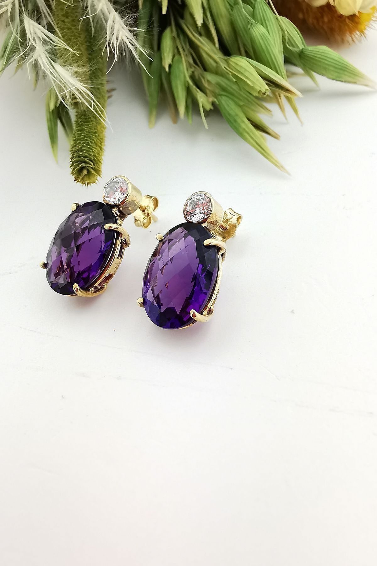 14 Ayar Ametist Taşlı Küpe