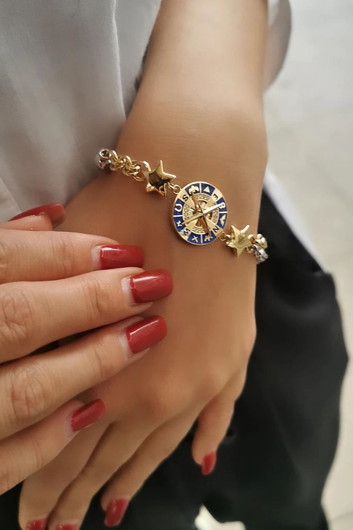 14 Ayar Lacivert Mineli Üstü Dönen Pusula Şans Bilekliği