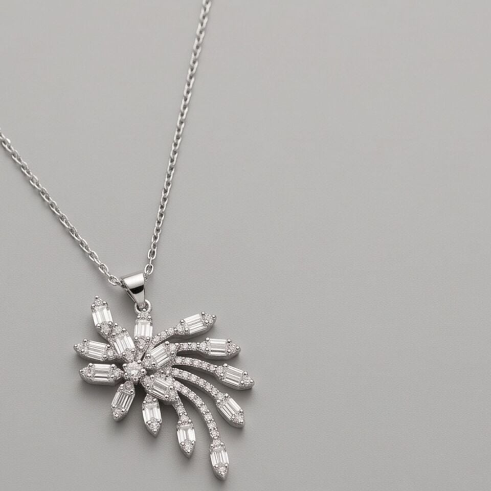 14 AYAR 1,02 CT PIRLANTA TAŞLI İTALYAN MODEL ALTIN ÇİÇEK KOLYE