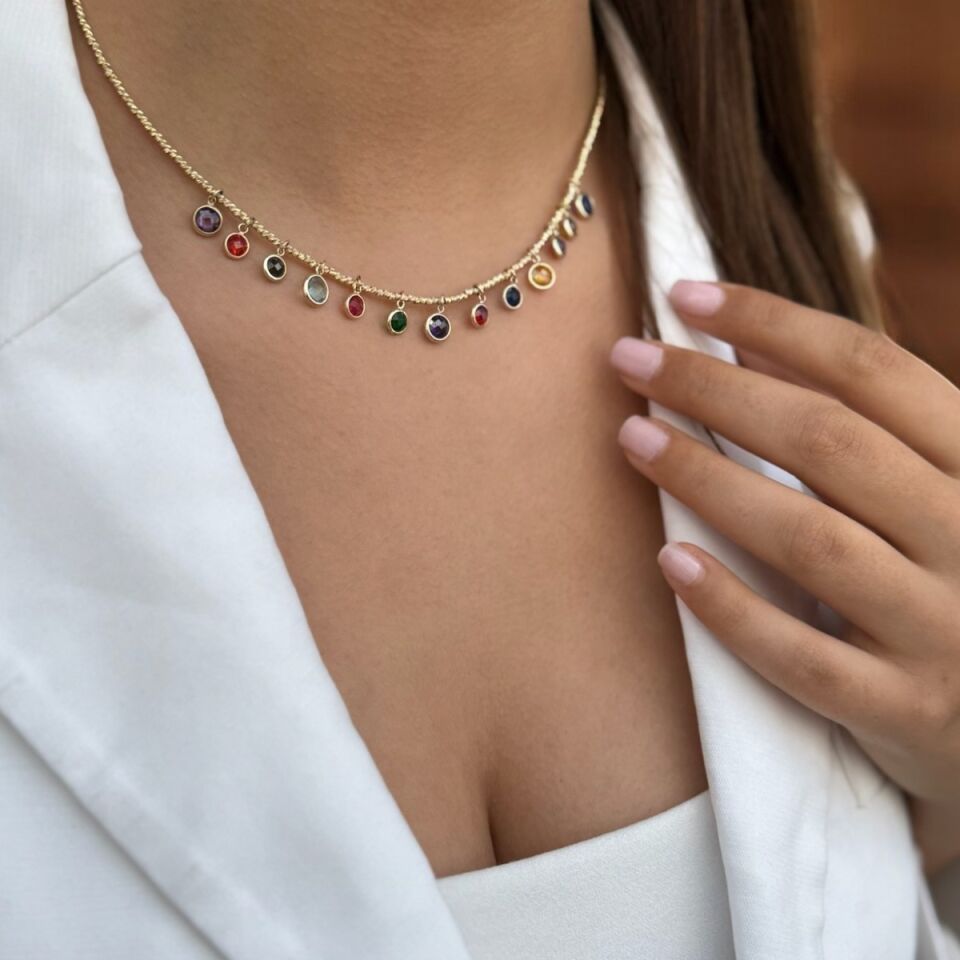 14 AYAR ÖZEL TASARIM DORİKA TOP ÜZERİNE RENKLİ KRİSTAL TAŞLI ALTIN KOLYE