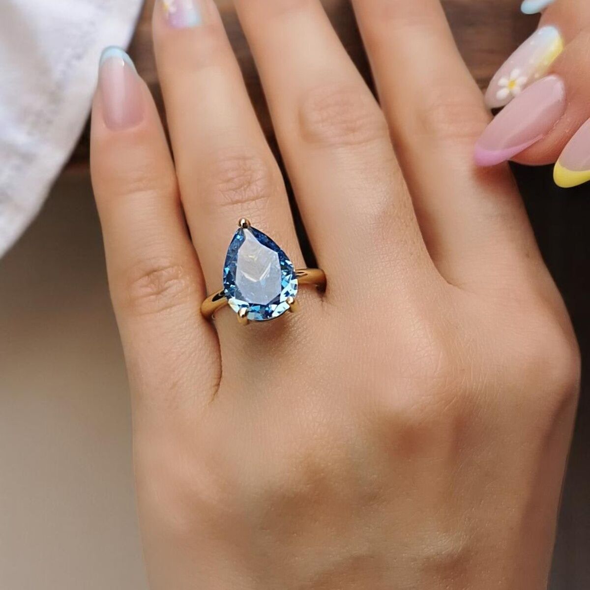 14 AYAR İTALYAN BLUE TOPAZ TAŞLI DAMLA MODEL ALTIN YÜZÜK