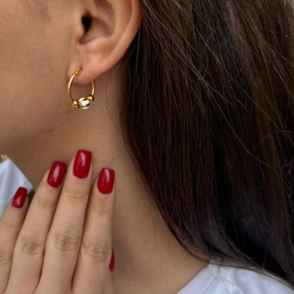 22 AYAR BEYAZ MİNELİ ALTIN TOPLU HALKA KÜPE