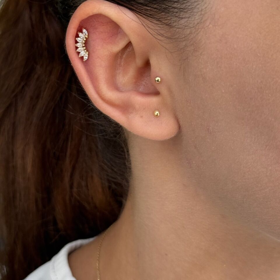 14 AYAR YEDİ MARKİS TAŞLI TRAGUS VE HELİX KÜPE
