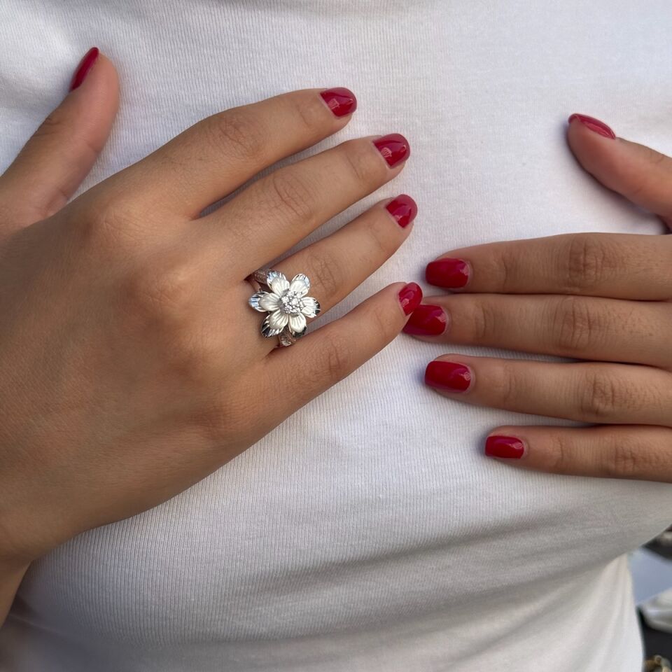 14 AYAR BEYAZ ALTIN ÇİÇEK SEDEF ÖZEL TASARIM ALTIN YÜZÜK